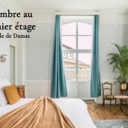 Mercier De Montigny - Les Chambres Du Beffroi - Spa Et Massage Fougères Kültér fotó