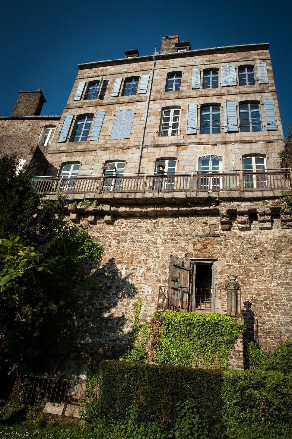 Mercier De Montigny - Les Chambres Du Beffroi - Spa Et Massage Fougères Kültér fotó