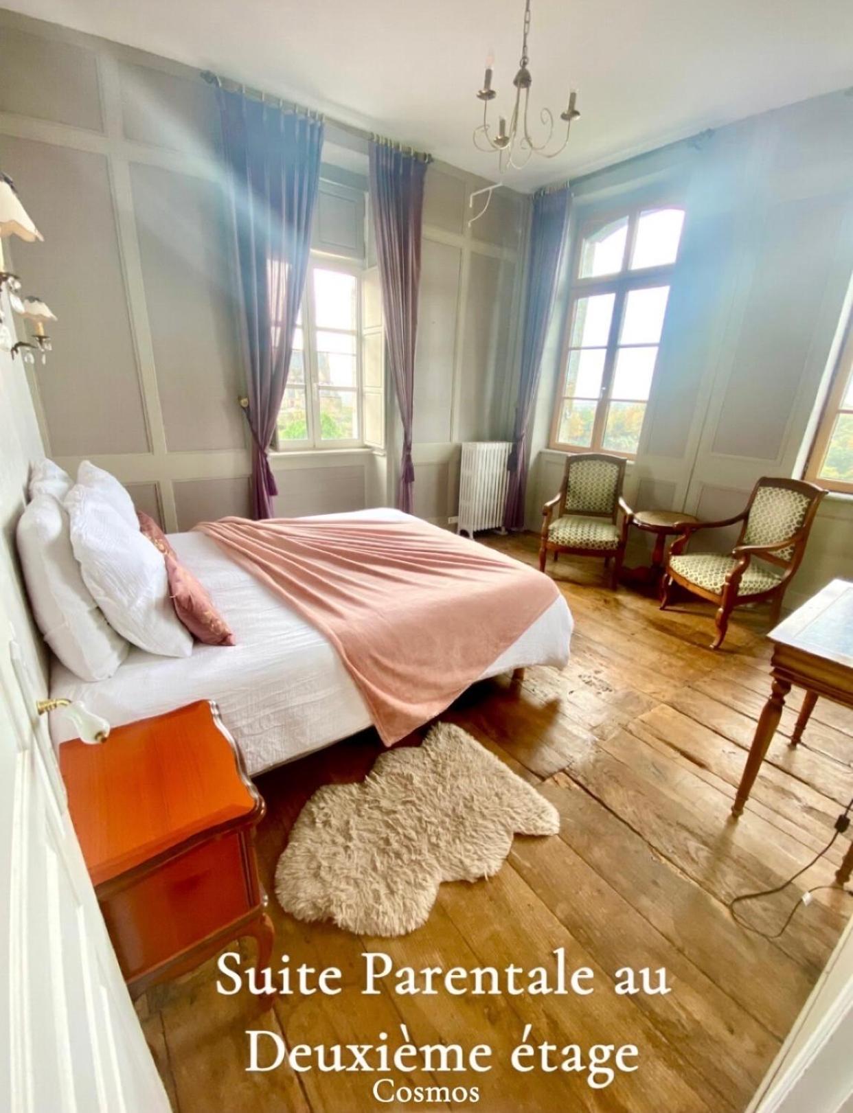 Mercier De Montigny - Les Chambres Du Beffroi - Spa Et Massage Fougères Kültér fotó